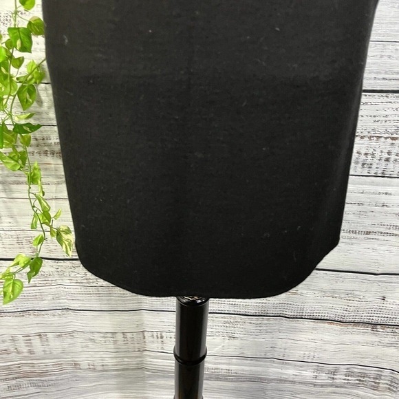 Carlisle Skirt size 4 Black Wool Zippers Above Knee Winter Club Ski Resort Slim - Picture 5 of 9